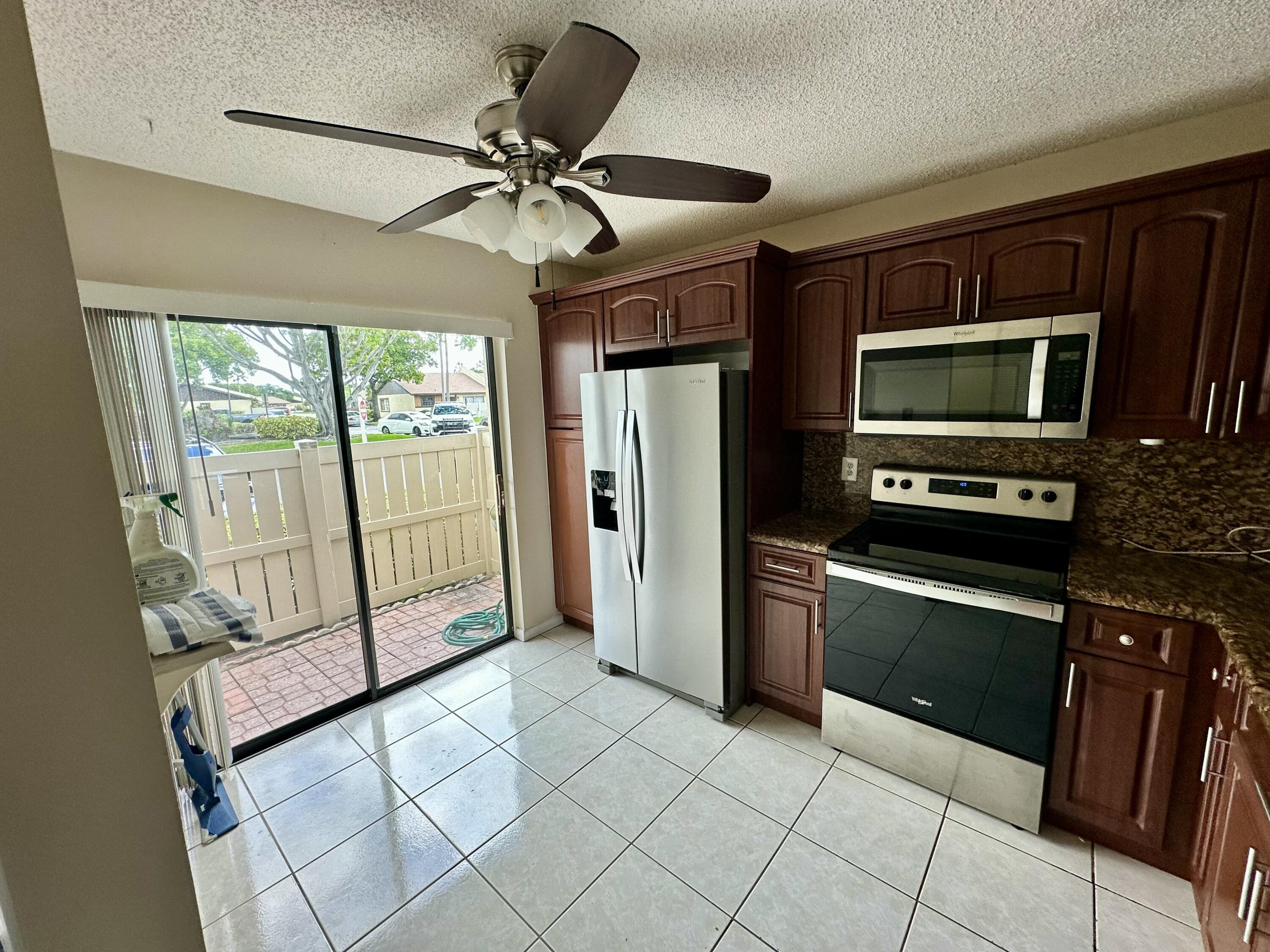 535 Banks Road, Unit 2521 Margate, FL 33063 - Photo 6 of 20 IMG_8159