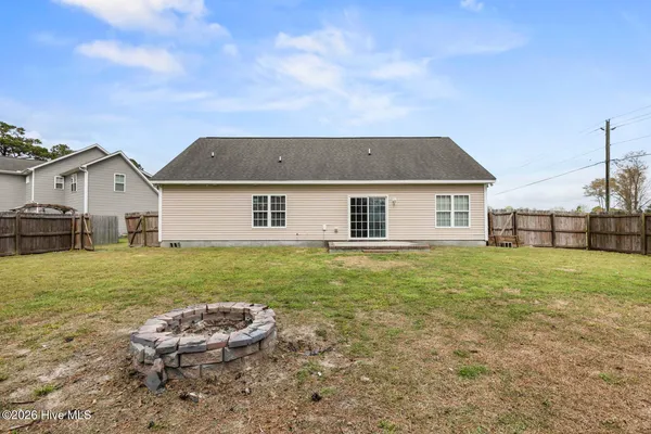 $269,900 | 321 Holly Grove Court West, Jacksonville, NC 28540