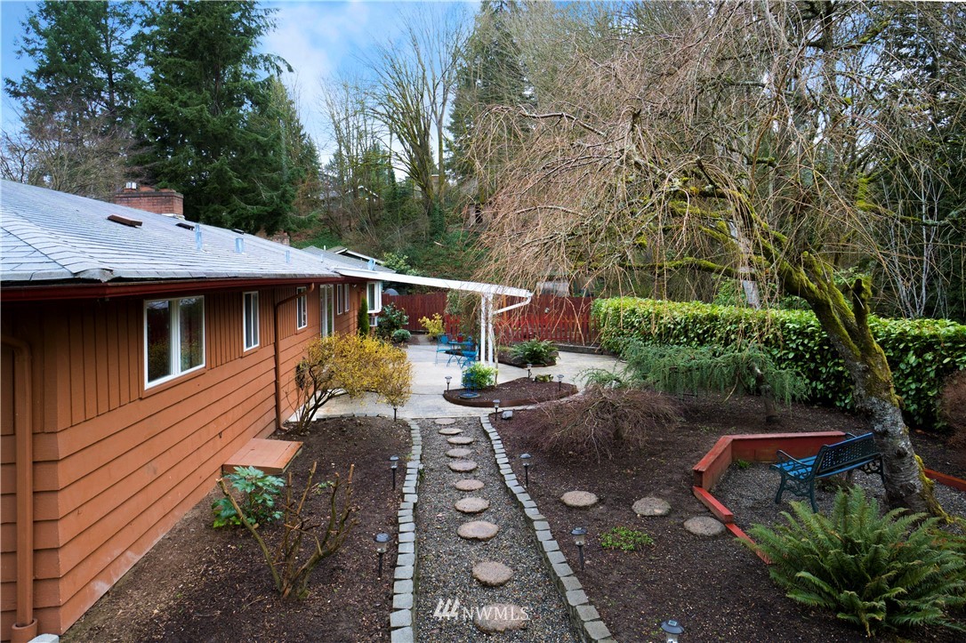 19138 94th Place Northeast Bothell, WA 98011 - Photo 22 of 24 Gallery Image 22