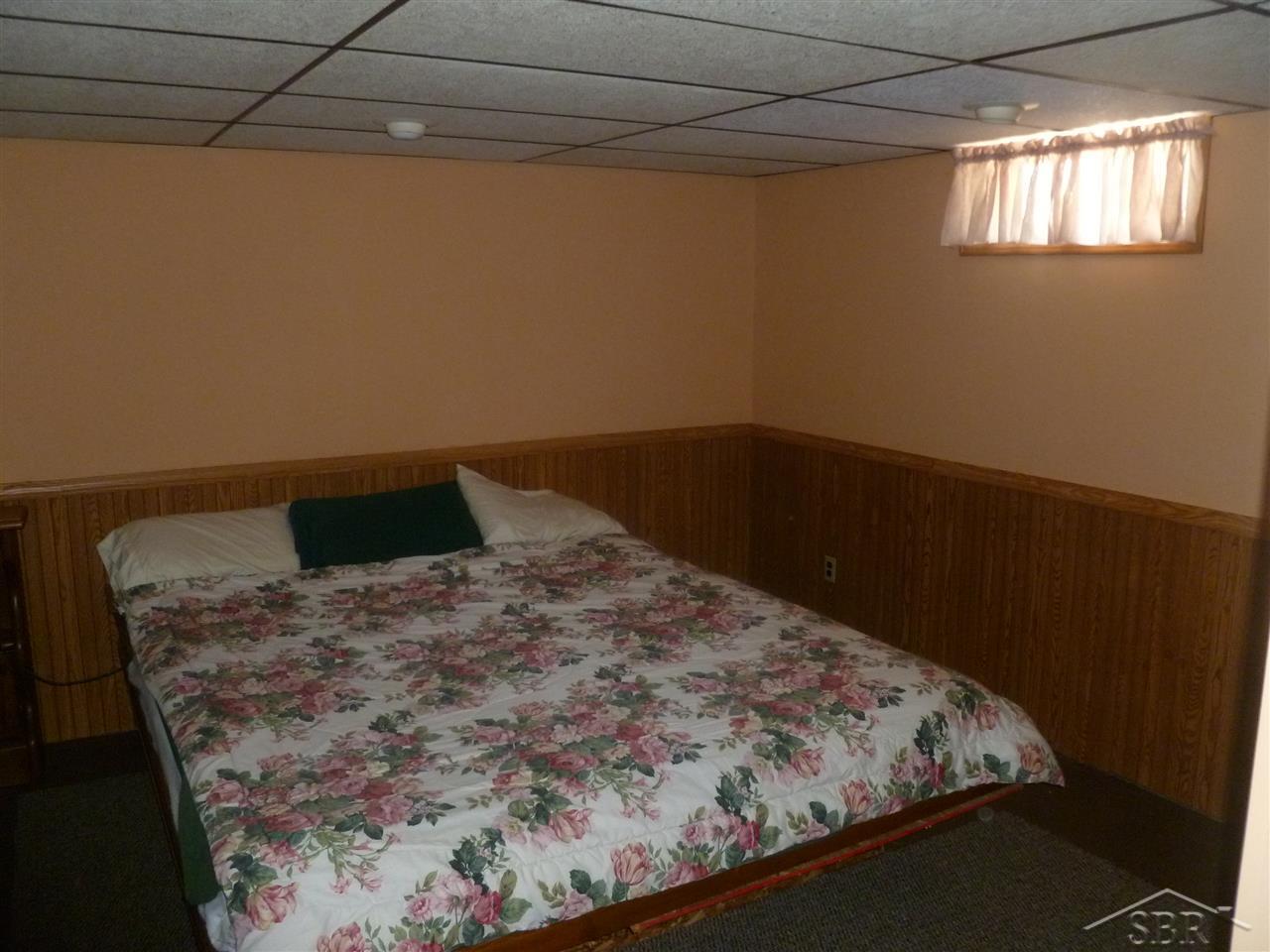 8610 Geddes Road Saginaw, MI 48609 - Photo 22 of 27 31261113-25.JPG