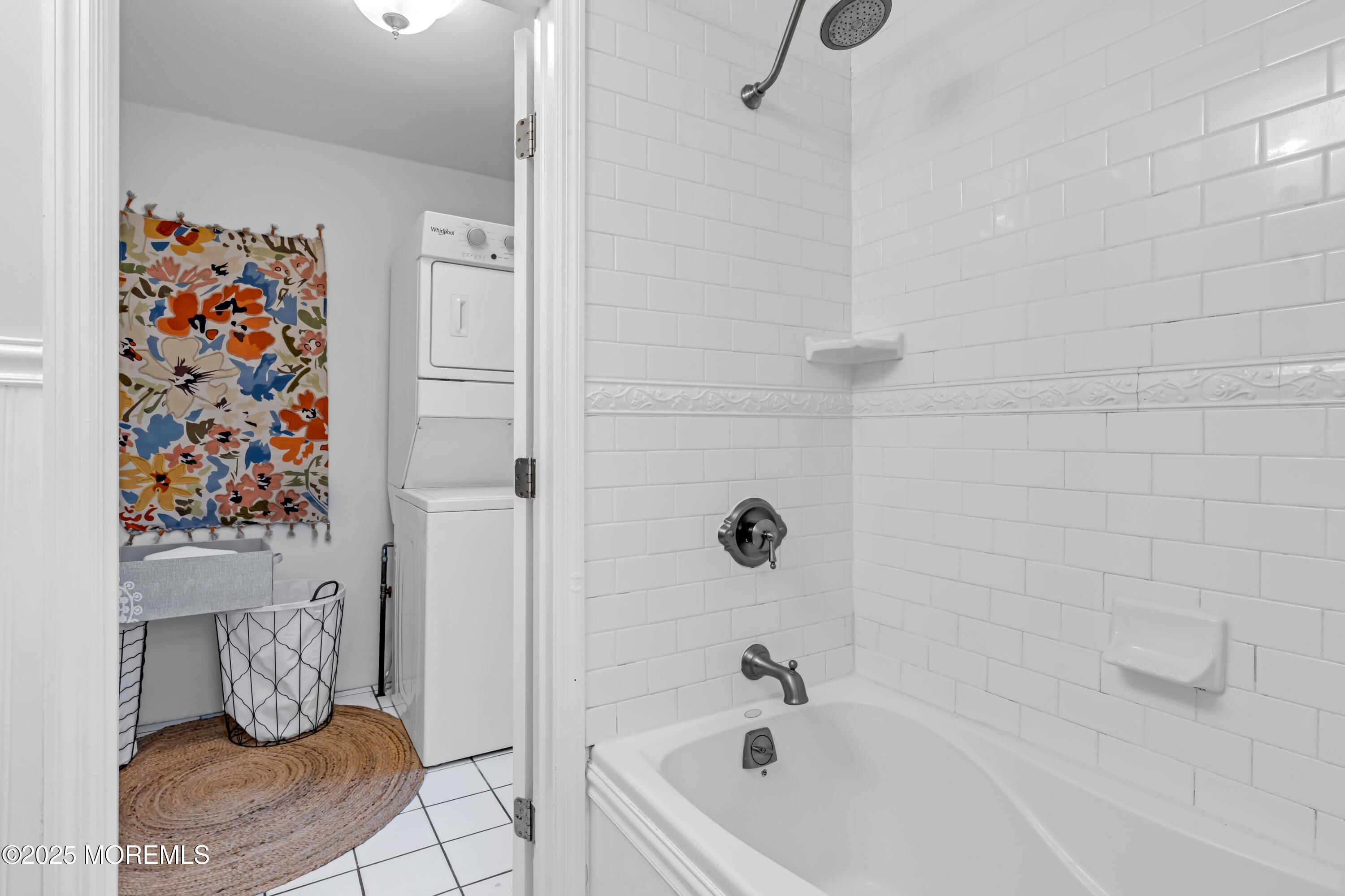 18 Middletown Avenue Atlantic Highlands, NJ 07716 - Photo 13 of 35 a bathroom with a bathtub and shower