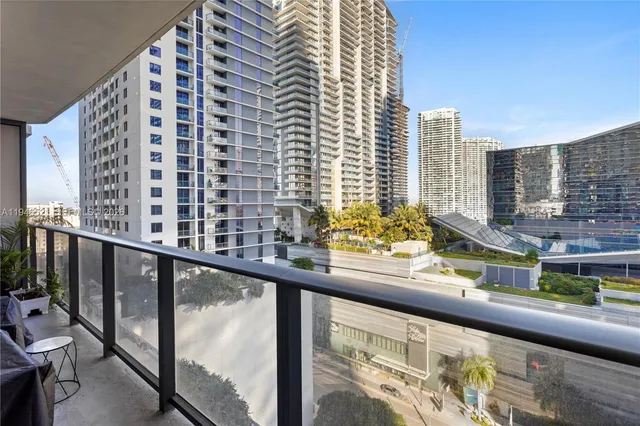 $534,000 | 45 Southwest 9th Street, Unit 1209, Miami, FL 33130
