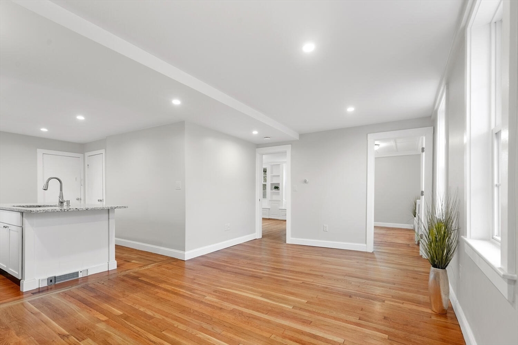 40 Middle Street, Unit 1 Gloucester, MA 01930 - Photo 6 of 15