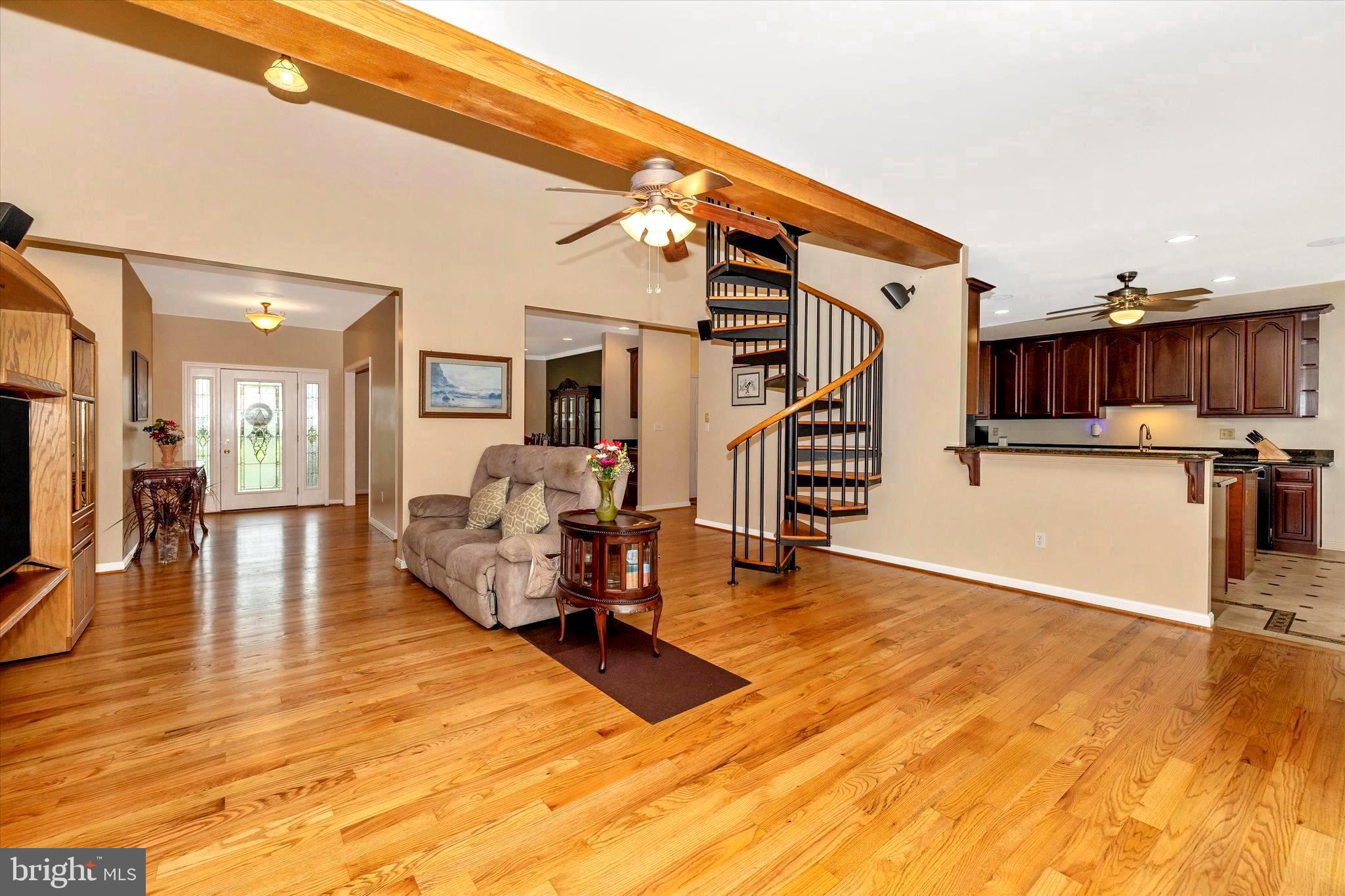 13336 Jimtown Road Thurmont, MD 21788 - Photo 14 of 50 Living room looking towards Kitchen and Foyer
