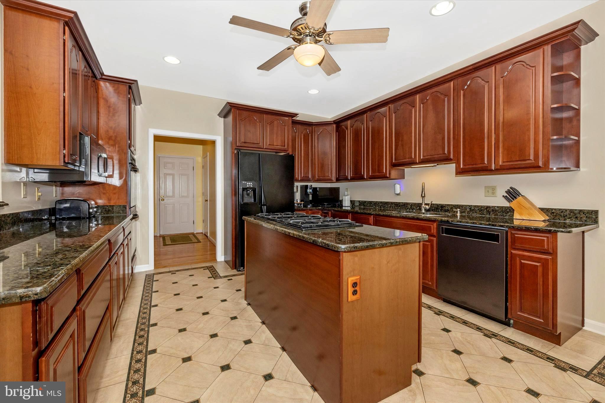 13336 Jimtown Road Thurmont, MD 21788 - Photo 19 of 50 Kitchen