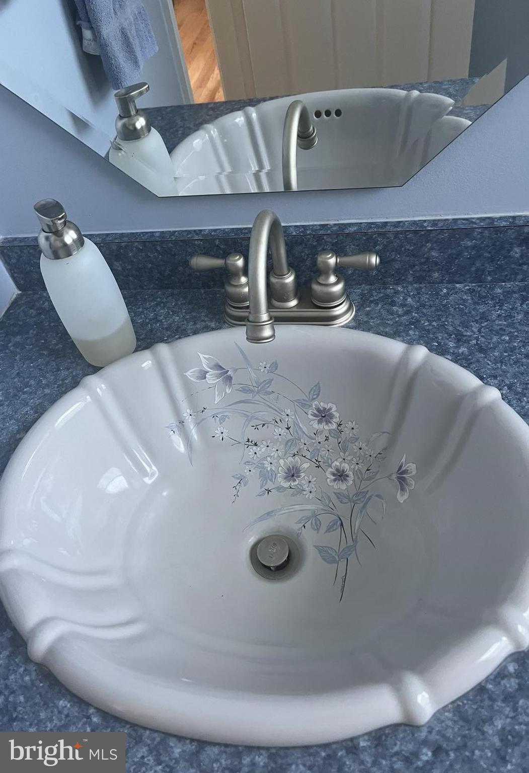 13336 Jimtown Road Thurmont, MD 21788 - Photo 28 of 50 Custom sink in Powder room