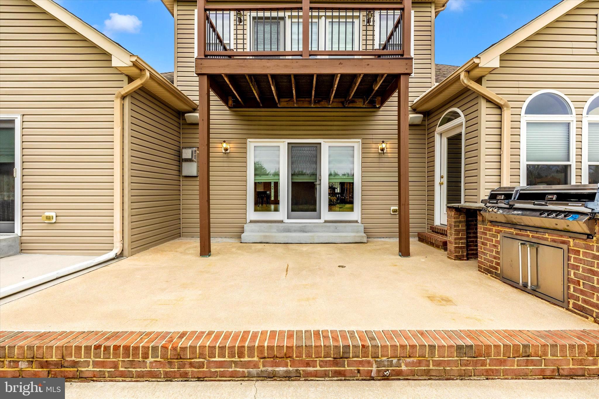 13336 Jimtown Road Thurmont, MD 21788 - Photo 47 of 50 Balcony and patio - back of property