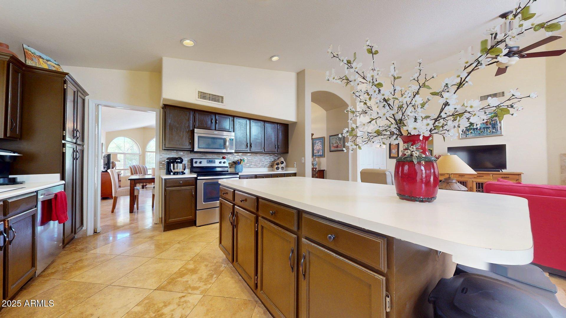 2845 East Calavar Road Phoenix, AZ 85032 - Photo 11 of 41 2845 E Calavar