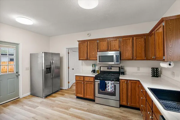 $215,000 | 1129 Sanford Street, Muskegon, MI 49440