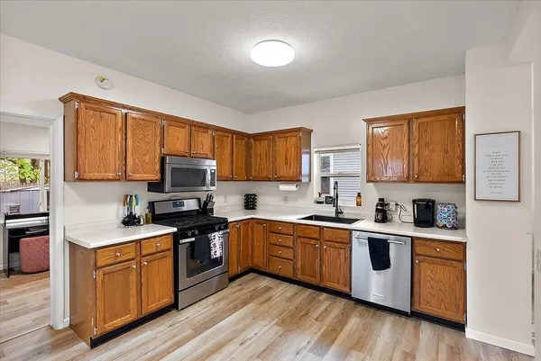 $215,000 | 1129 Sanford Street, Muskegon, MI 49440