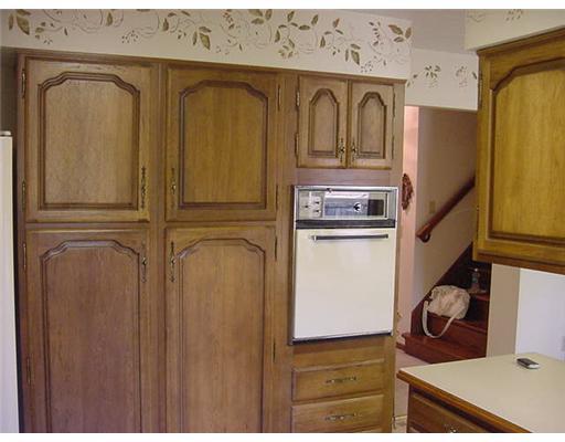 4672 New Castle Road New Wilmington, PA 16142 - Photo 8 of 18 Kitchen.