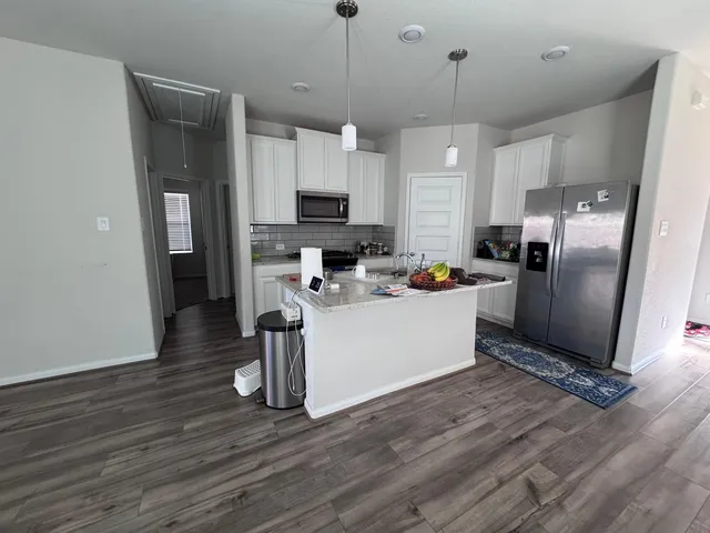 $325,000 | 17605 Rosette Grass, Conroe, TX 77385