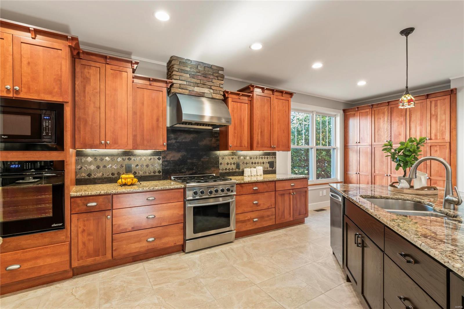 2512 Bremerton Road St. Louis, MO 63144 - Photo 11 of 43