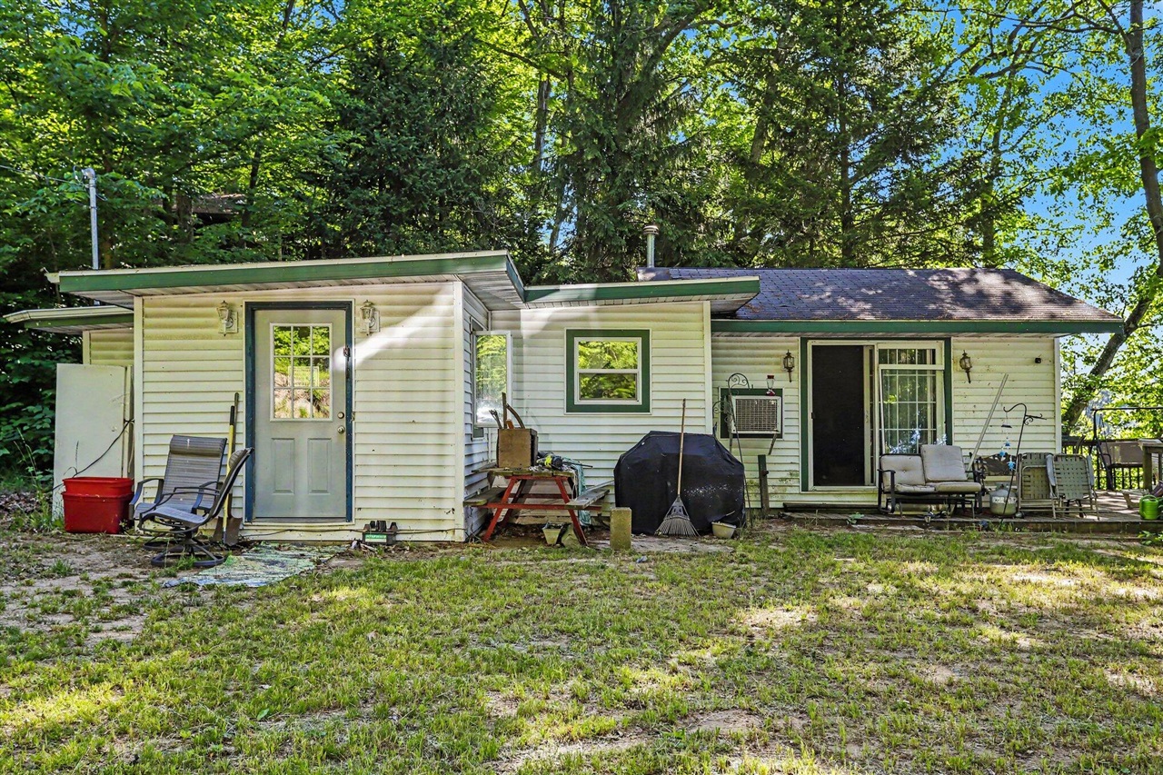27383 Hayne Road Lawton, MI 49065 - Photo 8 of 10
