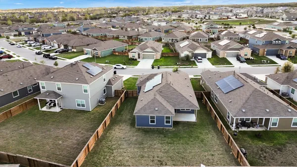 $299,900 | 261 Madrid, Kyle, TX 78640