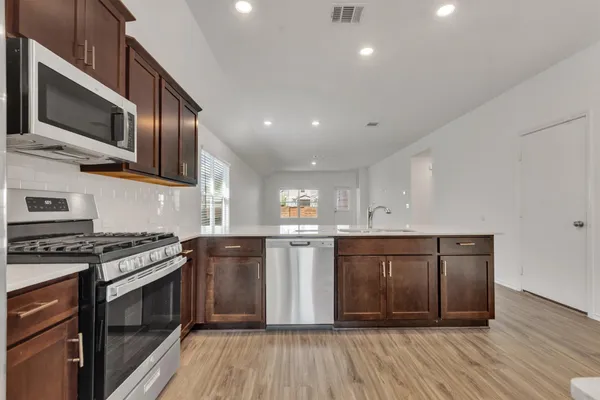 $299,900 | 261 Madrid, Kyle, TX 78640