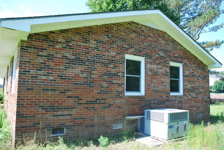 651 Middle Road Trenton, NC 28585 - Photo 4 of 28 Gallery Image 4
