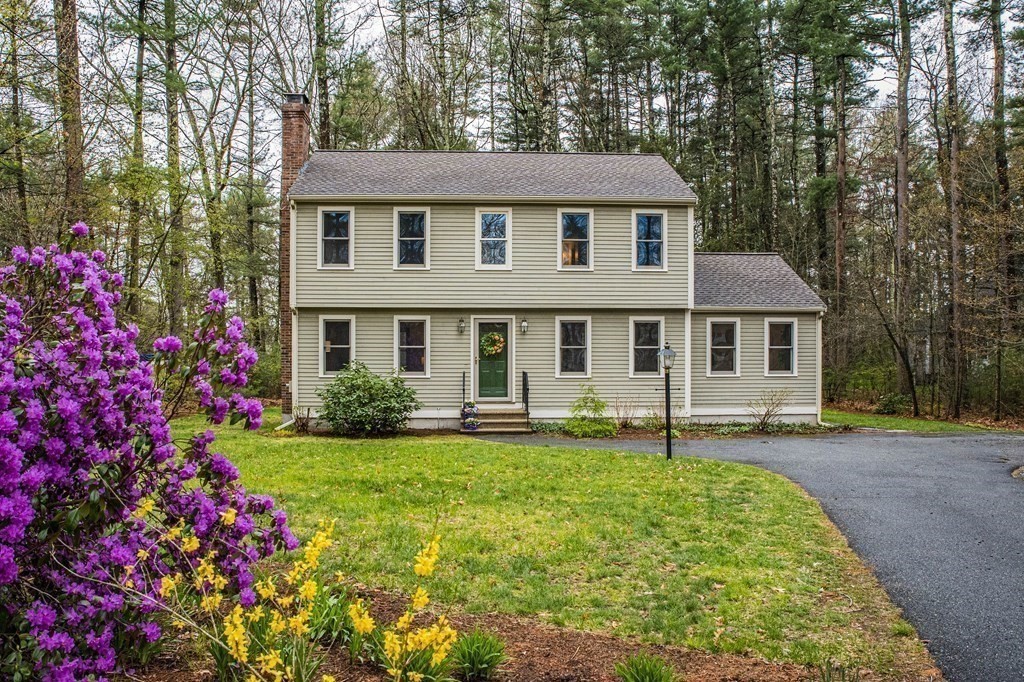44 Parkerville Road Chelmsford, MA 01824 - Photo 1 of 27 Gallery Image 1