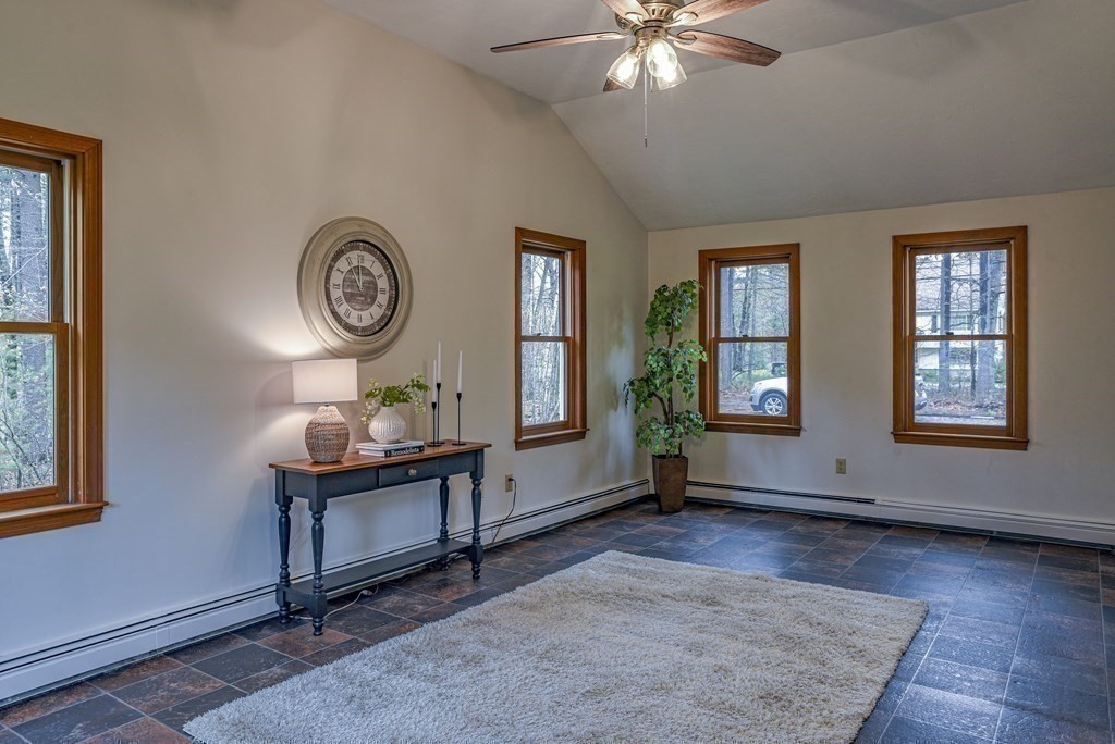 44 Parkerville Road Chelmsford, MA 01824 - Photo 11 of 27 Gallery Image 11
