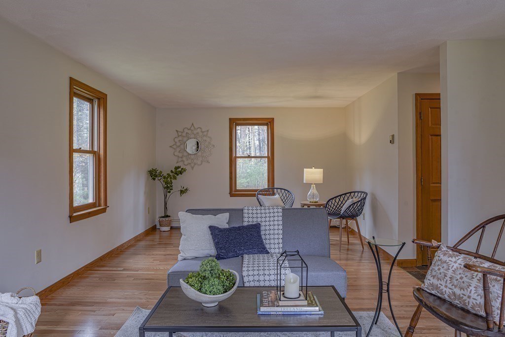 44 Parkerville Road Chelmsford, MA 01824 - Photo 6 of 27 Gallery Image 6