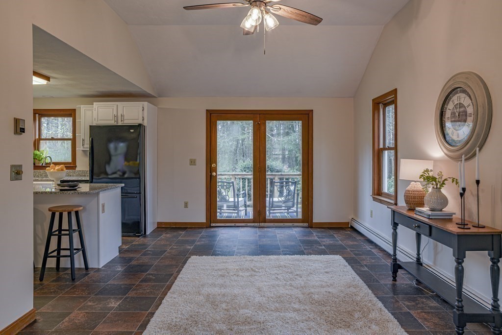 44 Parkerville Road Chelmsford, MA 01824 - Photo 10 of 27 Gallery Image 10