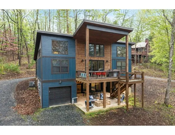 $525,000 | 130 Orbit Lane, Ellijay, GA 30540