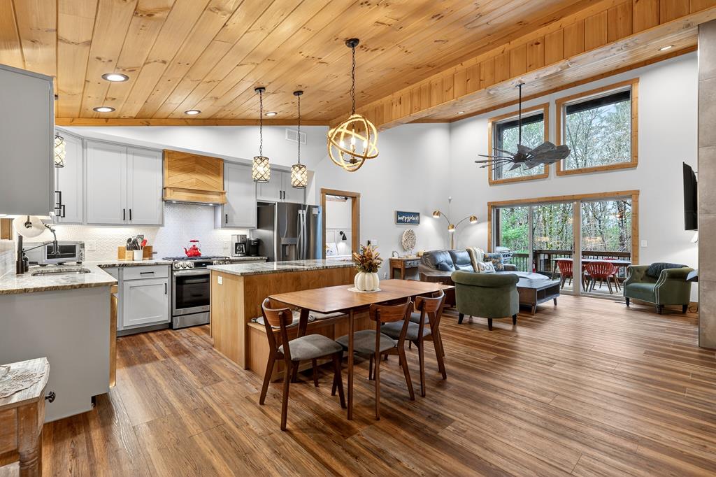 130 Orbit Lane Ellijay, GA 30540 - Photo 12 of 44