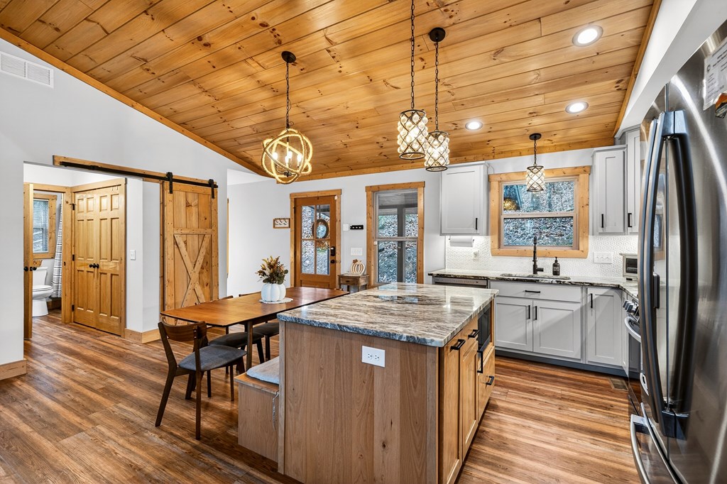 130 Orbit Lane Ellijay, GA 30540 - Photo 5 of 44