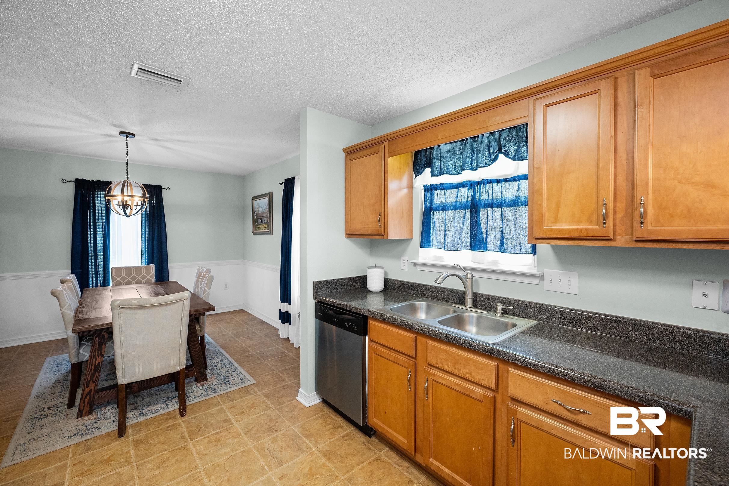 16639 Vanilla Drive Foley, AL 36535 - Photo 7 of 35