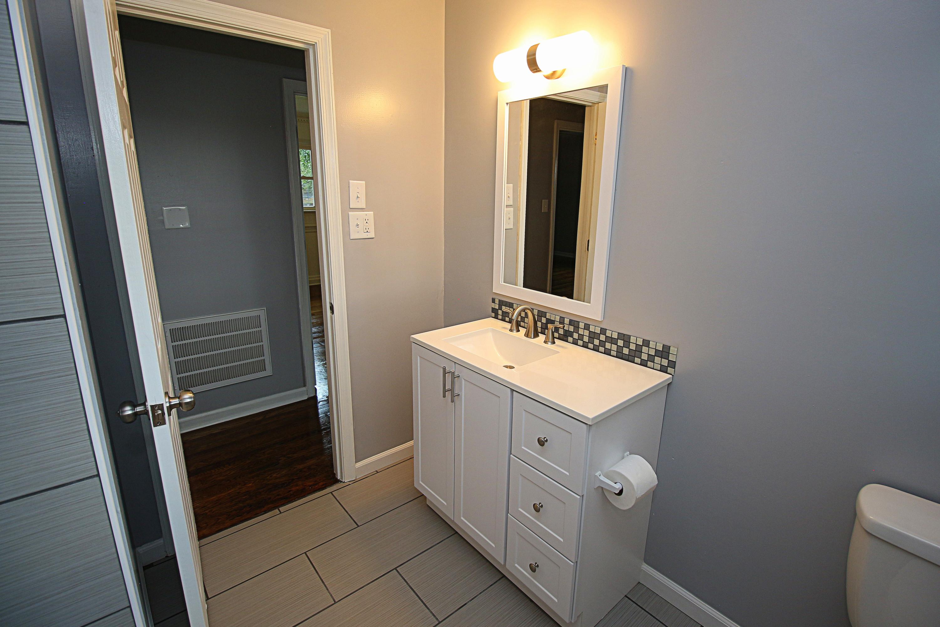 3532 Cove Road Roanoke, VA 24017 - Photo 17 of 40 IMG_3140