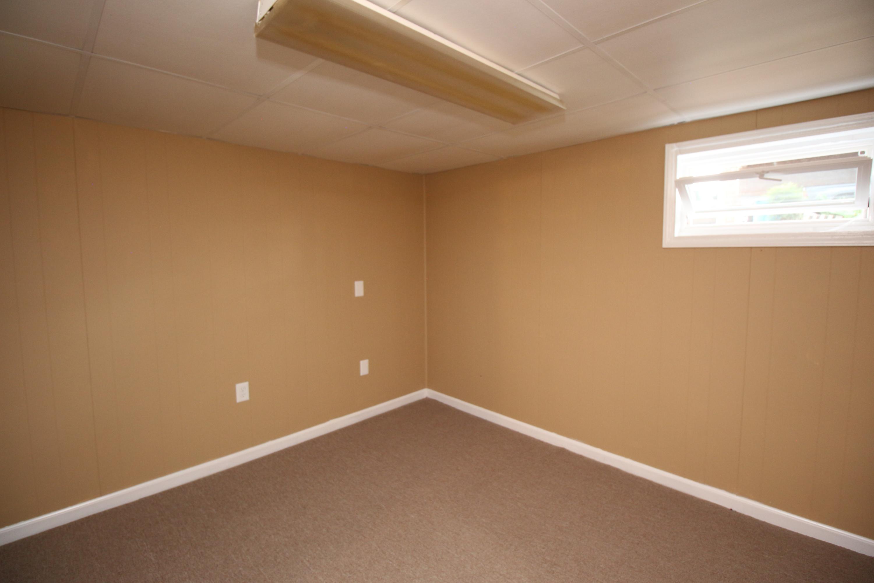 3532 Cove Road Roanoke, VA 24017 - Photo 24 of 40 IMG_3152