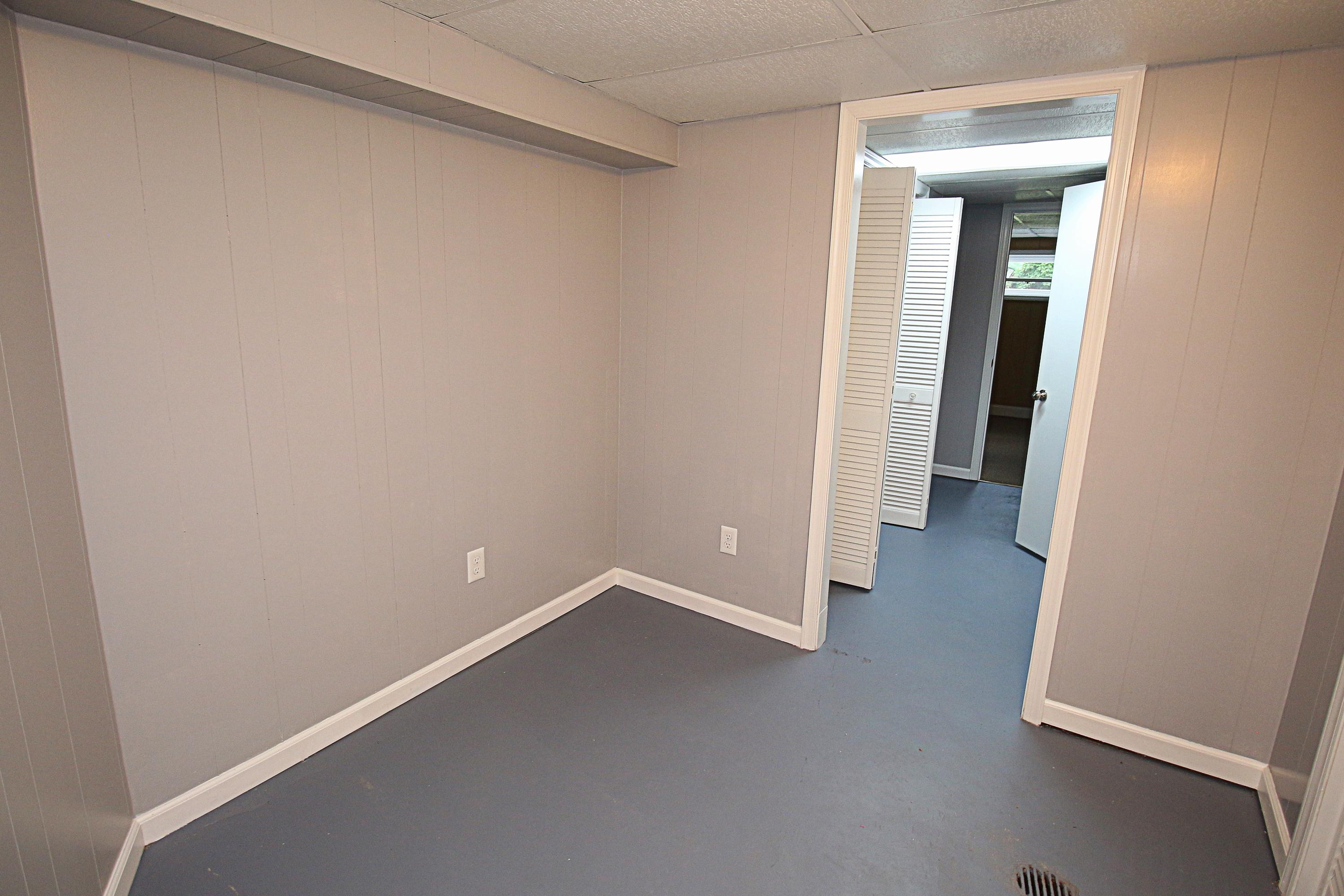 3532 Cove Road Roanoke, VA 24017 - Photo 26 of 40 IMG_3160