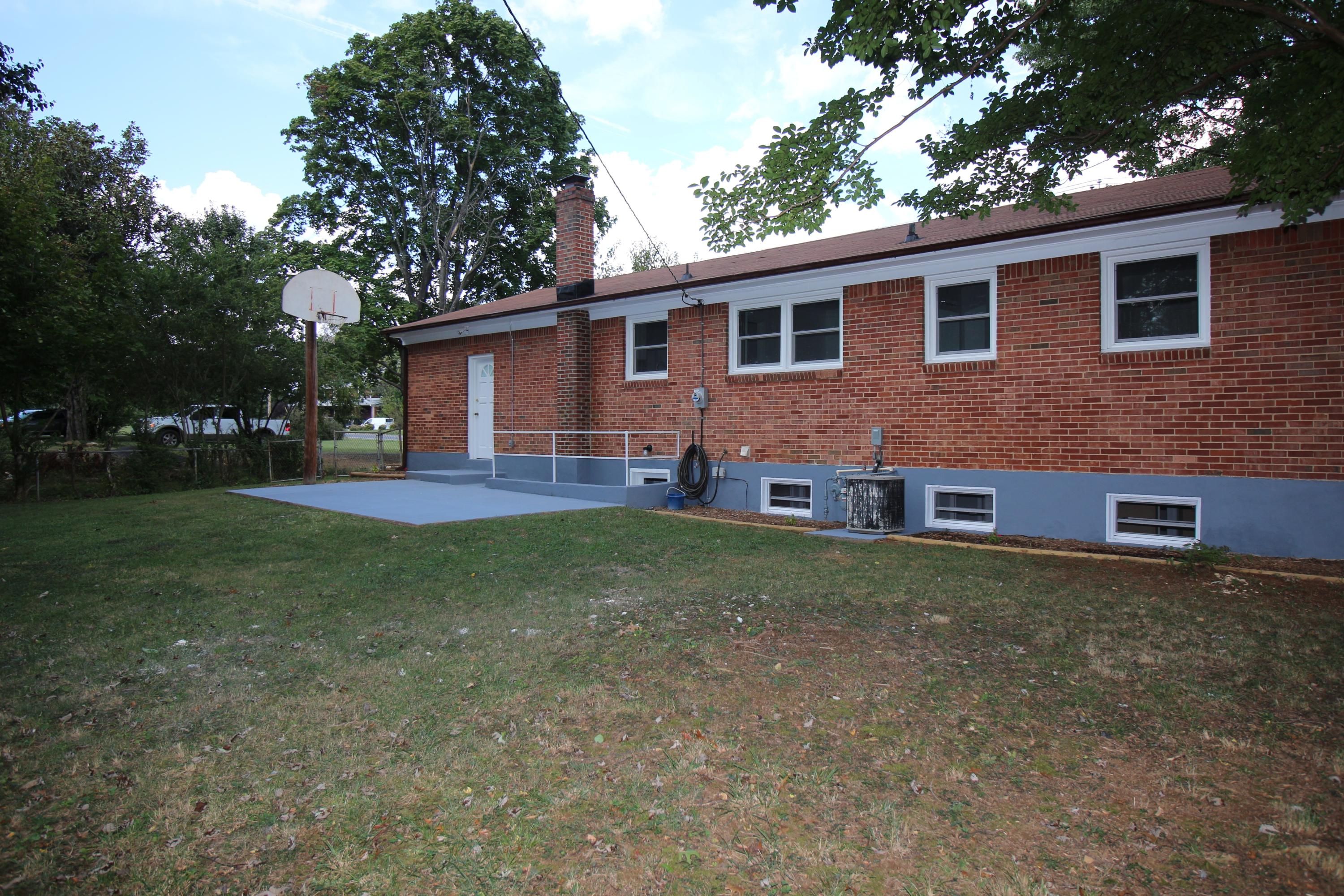 3532 Cove Road Roanoke, VA 24017 - Photo 36 of 40 IMG_3172