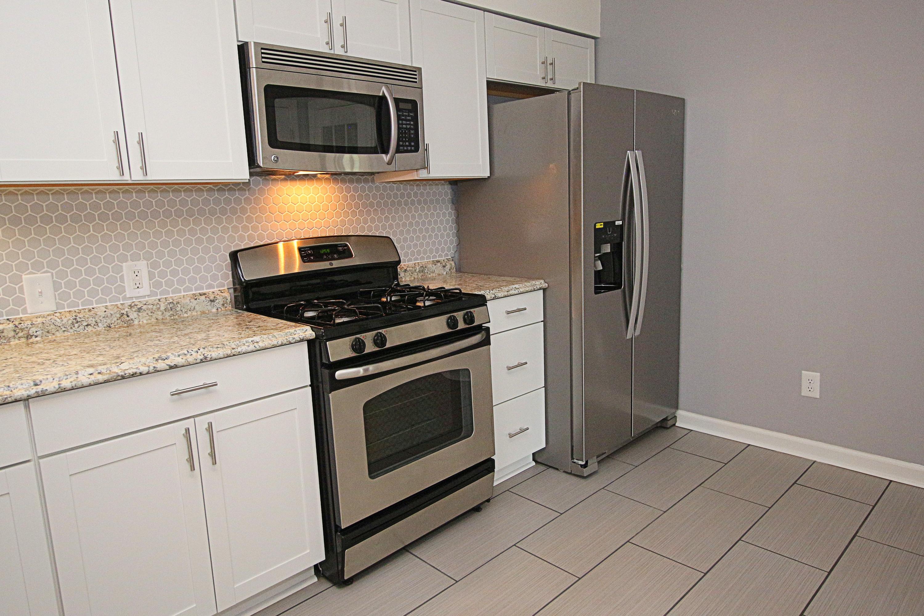 3532 Cove Road Roanoke, VA 24017 - Photo 9 of 40 IMG_3129