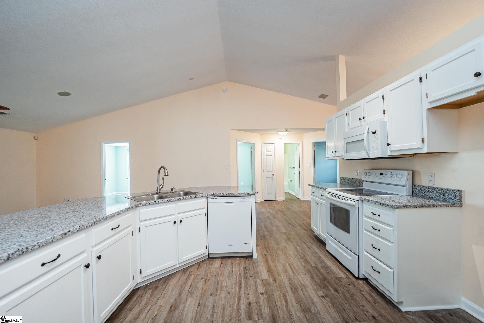 516 American Legion Road Greer, SC 29651 - Photo 2 of 34 Gallery Image 2