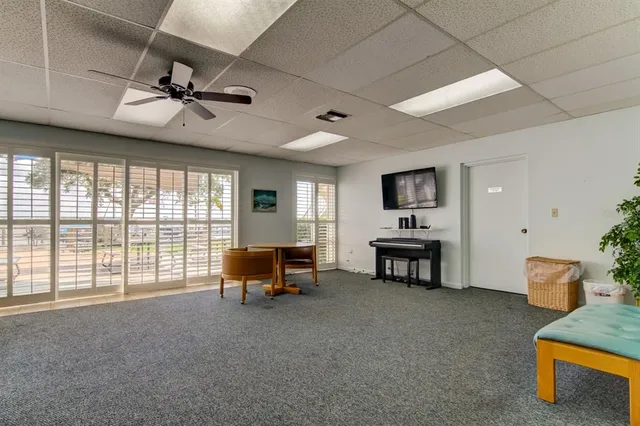 $2,250 | 90 South Highland Avenue, Unit 112, Tarpon Springs, FL 34689