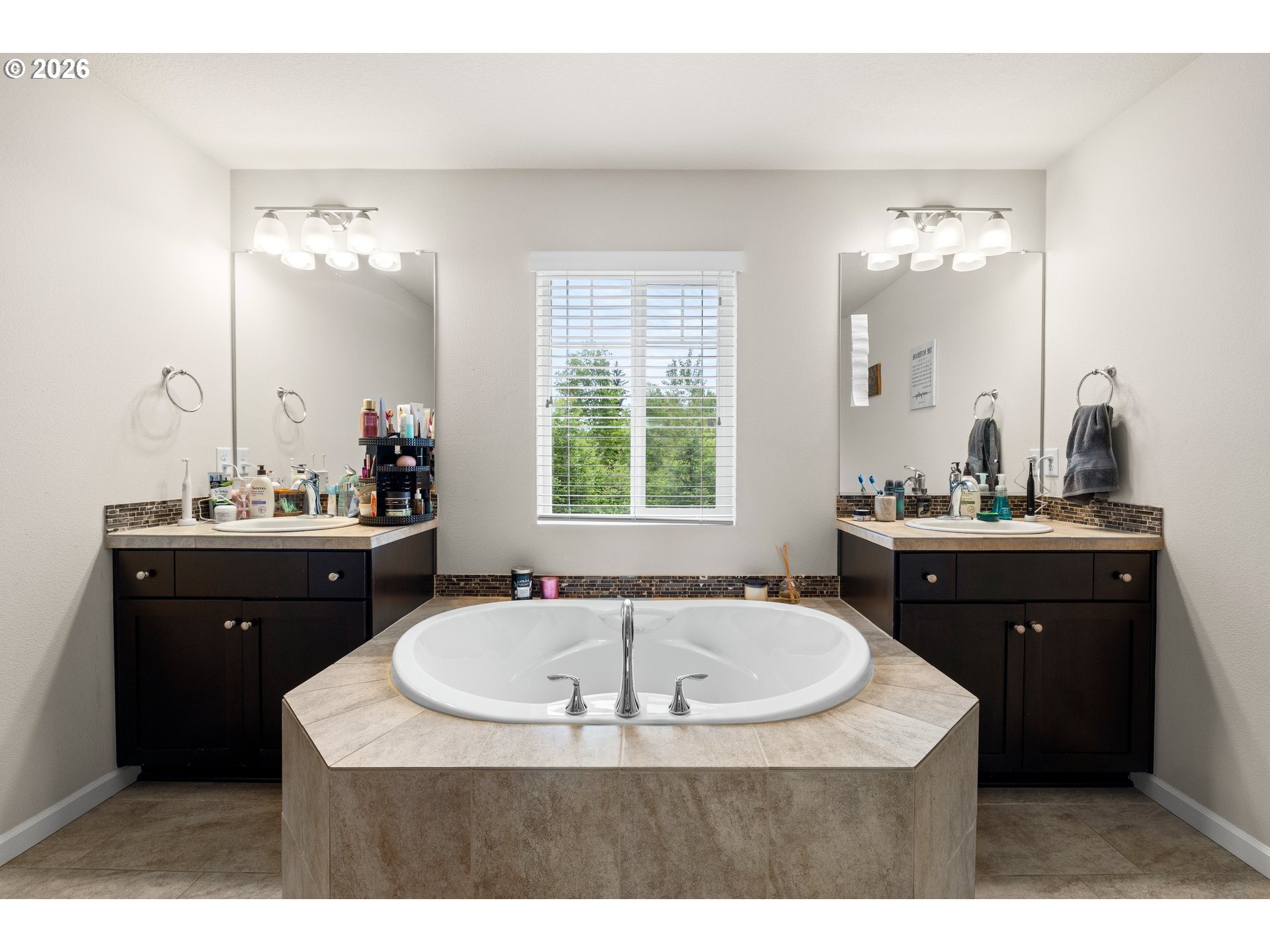 17256 Southeast Biscayne Street Damascus, OR 97089 - Photo 22 of 46 En Suite Bathroom