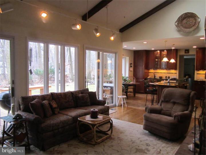 27 Sunset Road Lawrence Township, NJ 08648 - Photo 8 of 14 Gallery Image 8