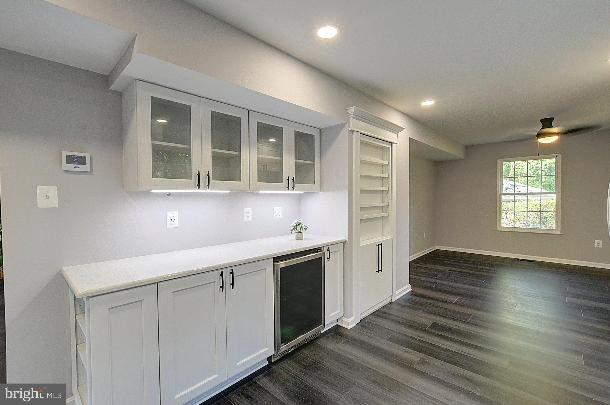 10971 Hickory Ridge Road Columbia, MD 21044 - Photo 5 of 31 New Custom Cabinetry & Gleaming Quartz Counters