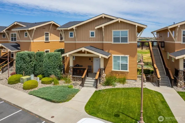 $365,000 | 4395 Westshore Drive Northeast, Unit 802, Moses Lake, WA 98837