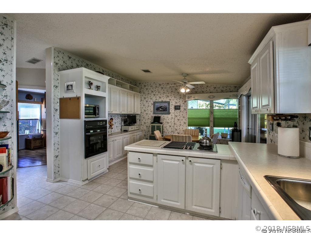 628 Portside Lane Edgewater, FL 32141 - Photo 20 of 27 Gallery Image 20