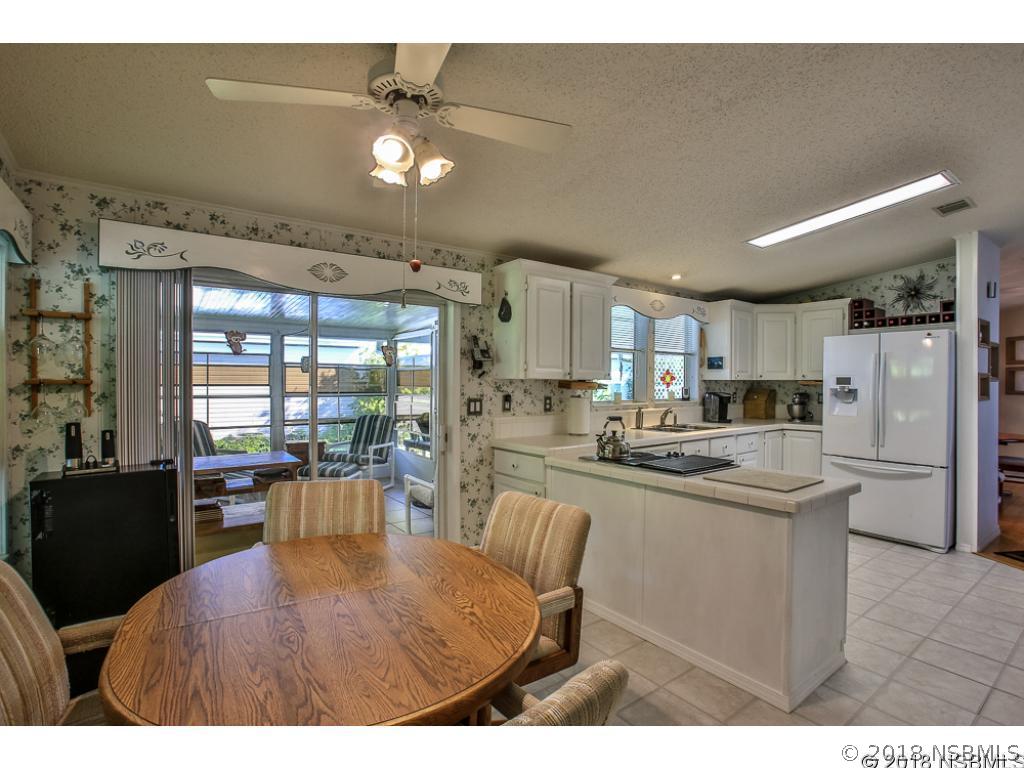 628 Portside Lane Edgewater, FL 32141 - Photo 21 of 27 Gallery Image 21