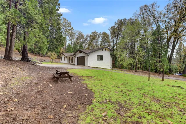 $685,000 | 13815 Franciscan Way, Grass Valley, CA 95945