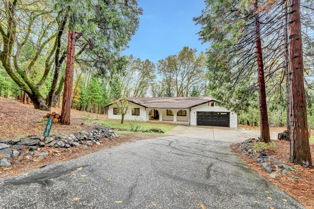 $685,000 | 13815 Franciscan Way, Grass Valley, CA 95945