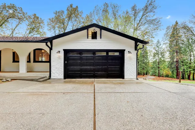 $685,000 | 13815 Franciscan Way, Grass Valley, CA 95945