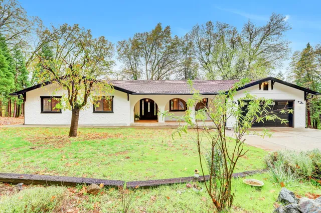 $685,000 | 13815 Franciscan Way, Grass Valley, CA 95945