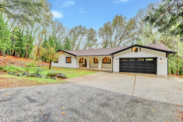 $685,000 | 13815 Franciscan Way, Grass Valley, CA 95945