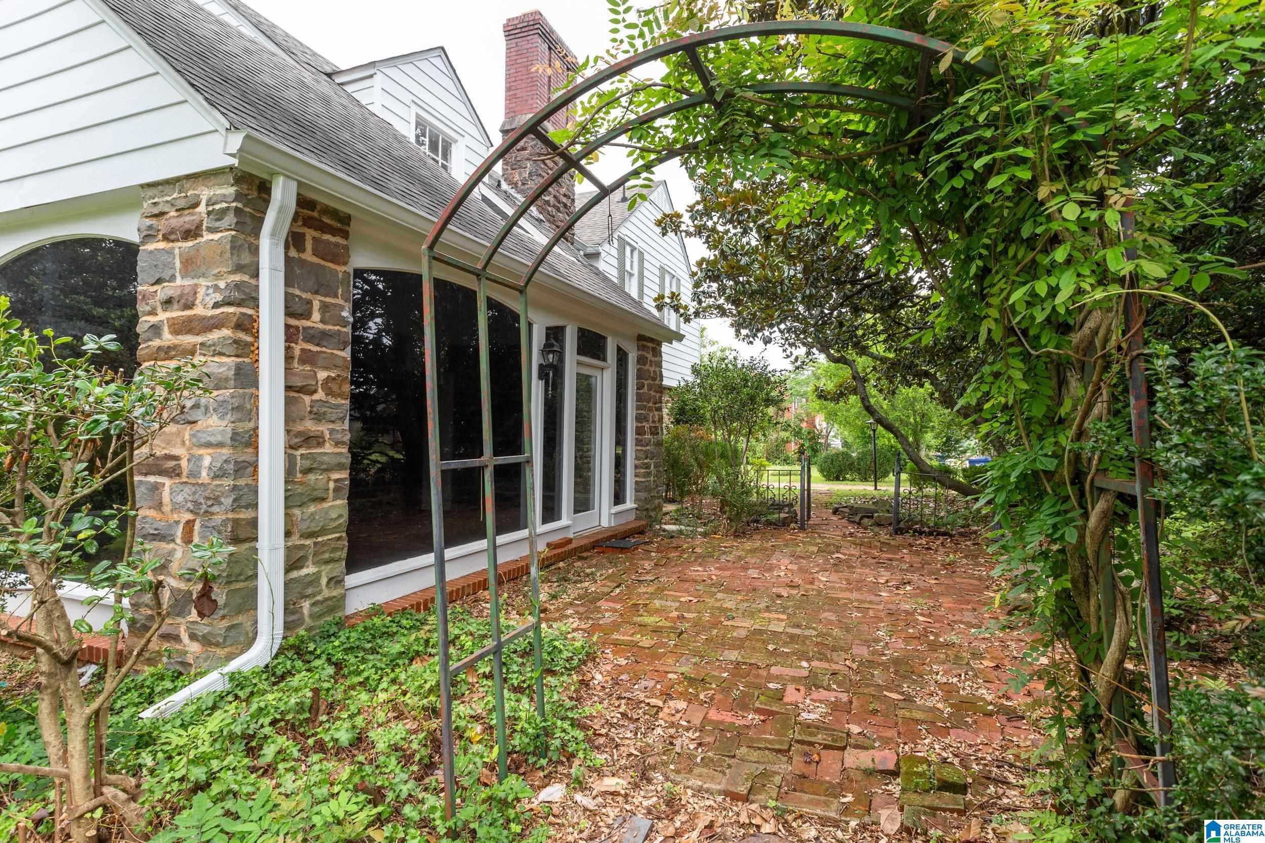 700 Cedar Street Talladega, AL 35160 - Photo 36 of 42