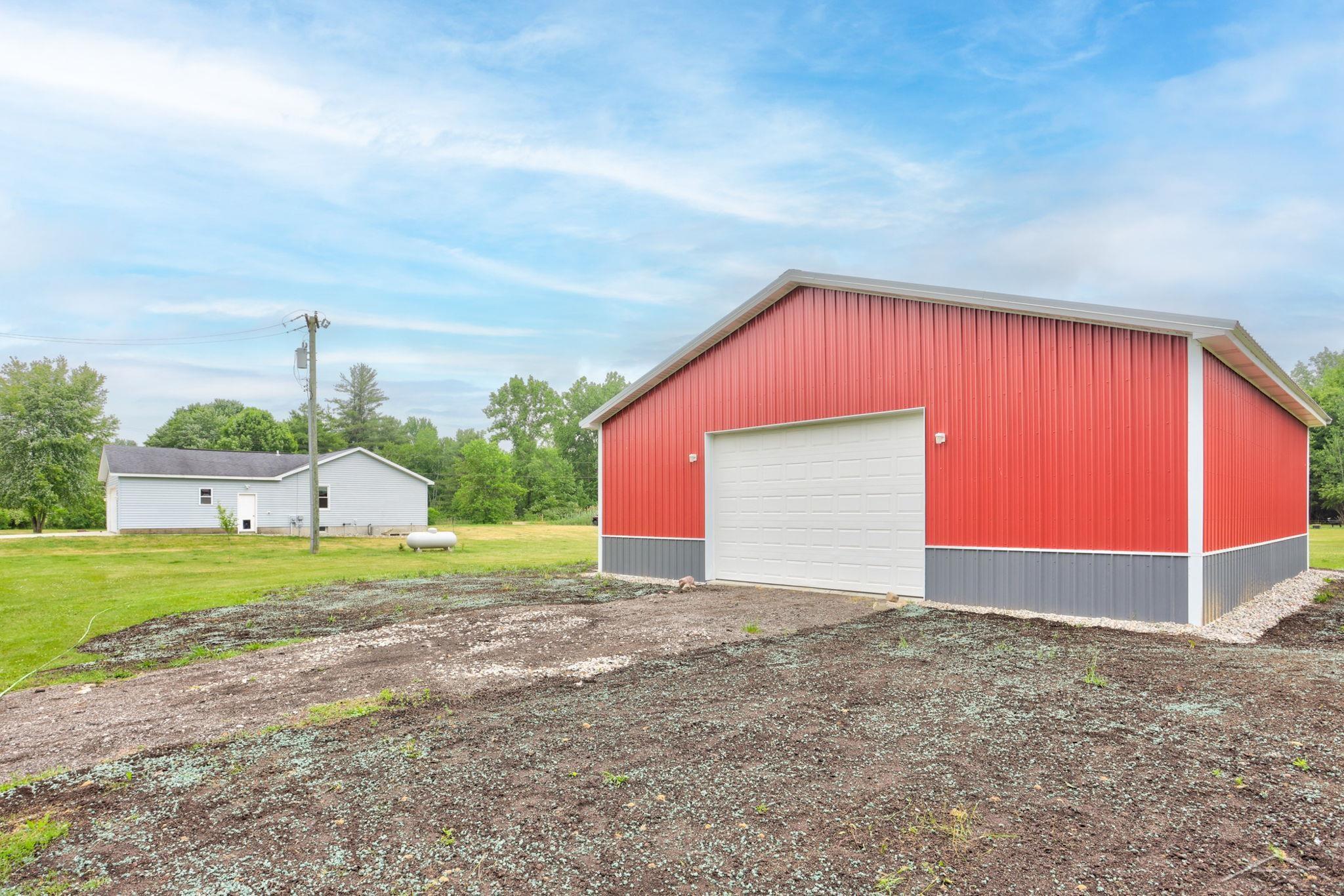9986 South Lewis Road Millington, MI 48746 - Photo 41 of 58 50112734-40.JPG