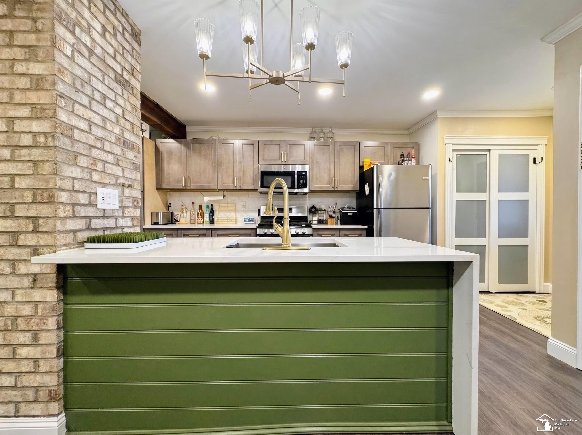 7252 Douglas Road Lambertville, MI 48144 - Photo 9 of 26